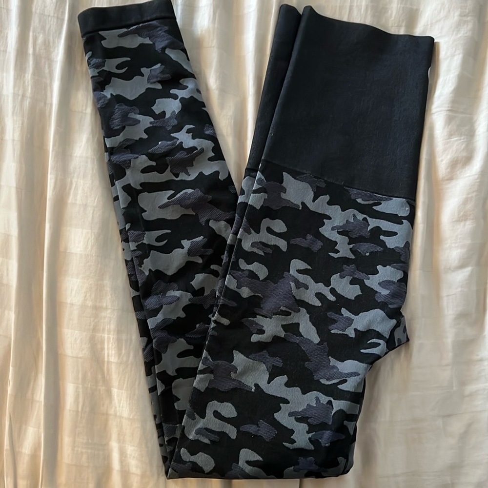 Preggo Leggings camo size XL/XXL